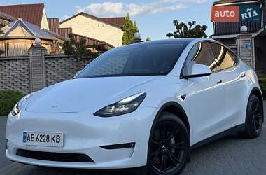 Внедорожник / Кроссовер Tesla Model Y 2021 в 