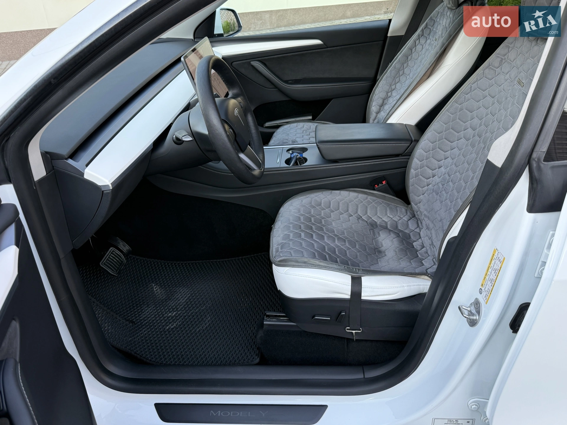2021 Tesla Model Y - мініатюра 12