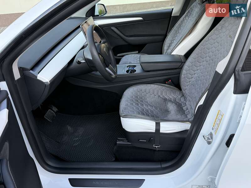 Внедорожник / Кроссовер Tesla Model Y 2021 в Виннице