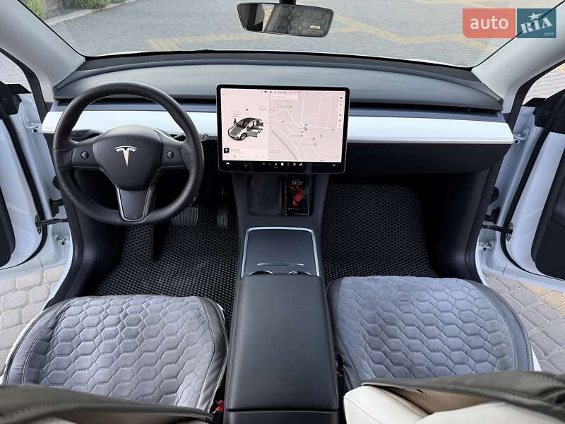 Внедорожник / Кроссовер Tesla Model Y 2021 в Виннице