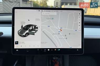 Внедорожник / Кроссовер Tesla Model Y 2021 в 