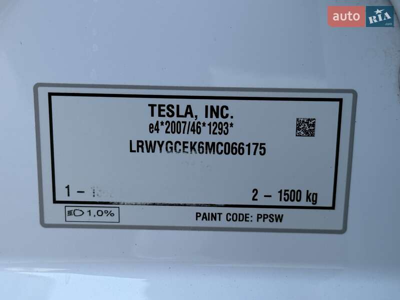 Внедорожник / Кроссовер Tesla Model Y 2021 в Виннице