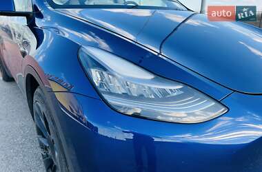 Внедорожник / Кроссовер Tesla Model Y 2021 в 