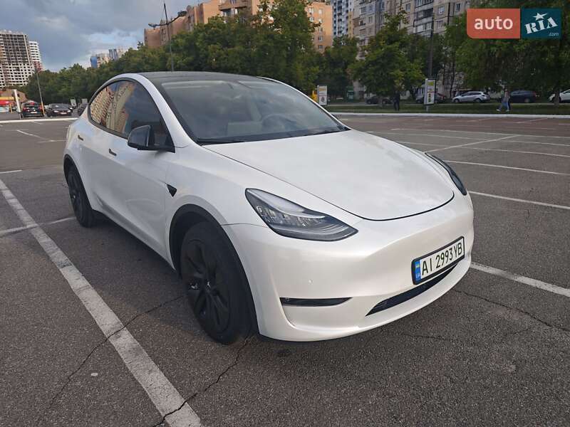 Внедорожник / Кроссовер Tesla Model Y 2022 в Киеве