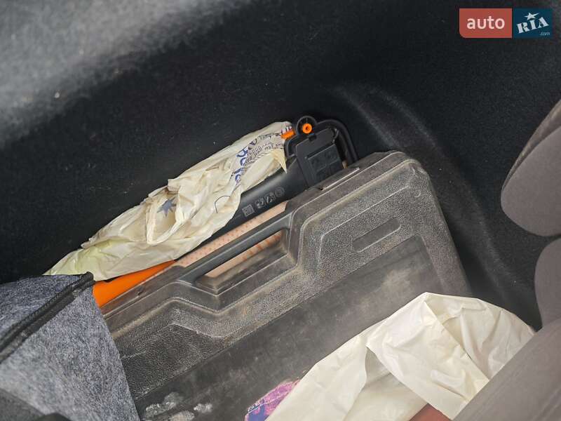 Внедорожник / Кроссовер Tesla Model Y 2022 в Киеве