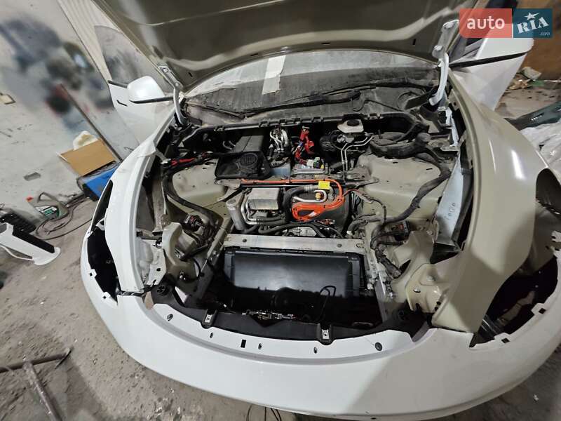 Внедорожник / Кроссовер Tesla Model Y 2022 в Киеве