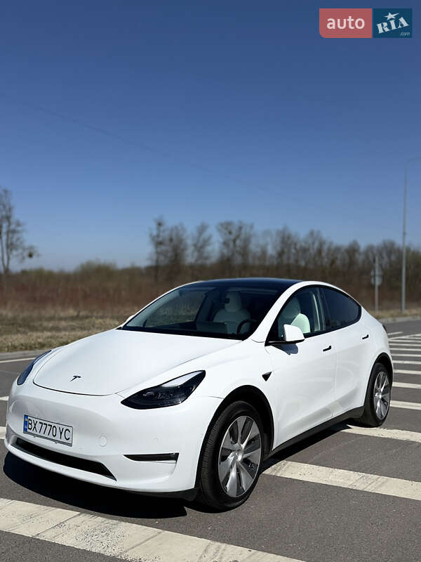 Позашляховик / Кросовер Tesla Model Y 2022 в Хмельницькому