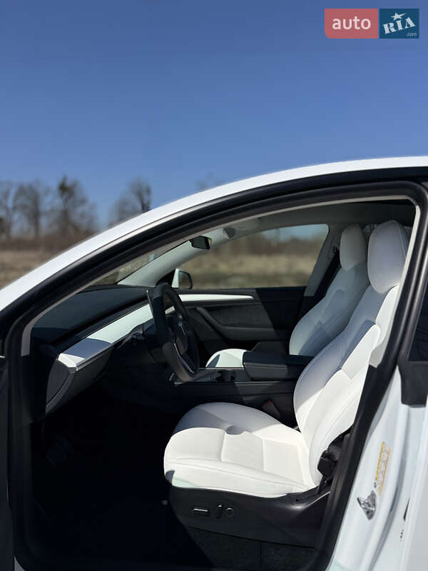 Позашляховик / Кросовер Tesla Model Y 2022 в Хмельницькому