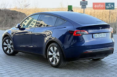 Внедорожник / Кроссовер Tesla Model Y 2021 в 