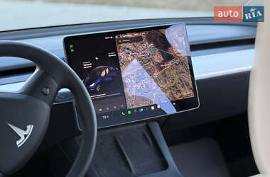 Внедорожник / Кроссовер Tesla Model Y 2021 в 