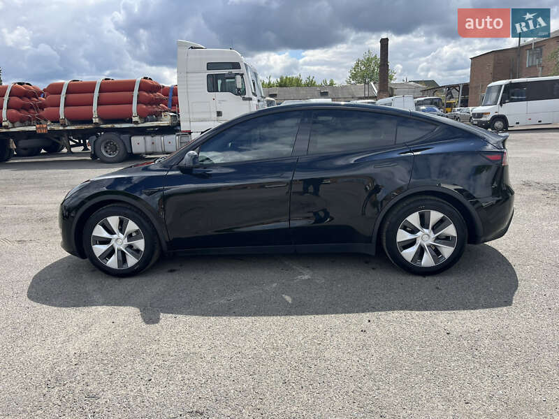 Внедорожник / Кроссовер Tesla Model Y 2023 в Радомышле