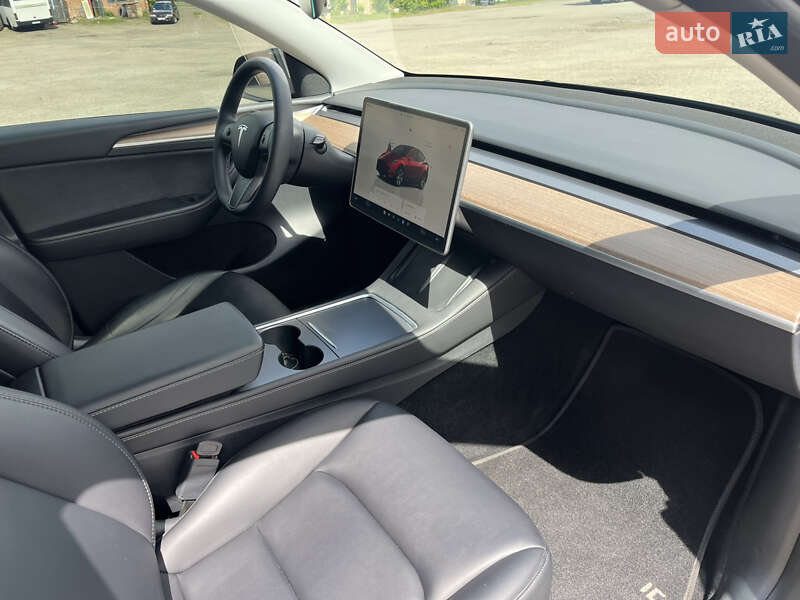 Внедорожник / Кроссовер Tesla Model Y 2023 в Радомышле