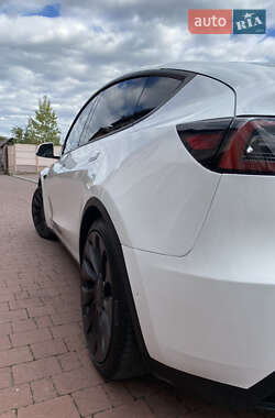 Внедорожник / Кроссовер Tesla Model Y 2021 в 