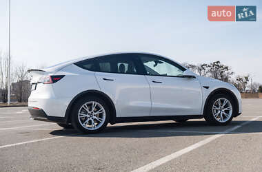 Позашляховик / Кросовер Tesla Model Y 2021 в 