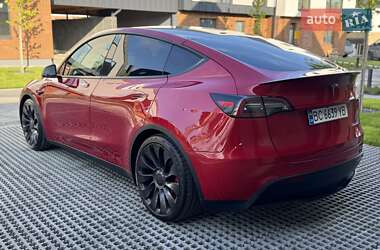 Внедорожник / Кроссовер Tesla Model Y 2021 в 
