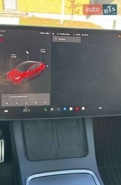 Внедорожник / Кроссовер Tesla Model Y 2021 в 