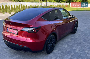 Внедорожник / Кроссовер Tesla Model Y 2024 в 