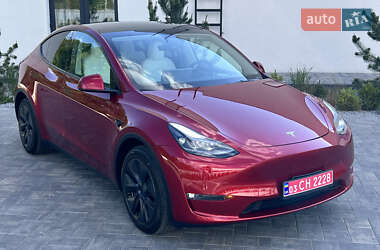 Внедорожник / Кроссовер Tesla Model Y 2024 в 