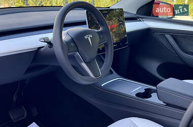 Внедорожник / Кроссовер Tesla Model Y 2024 в 