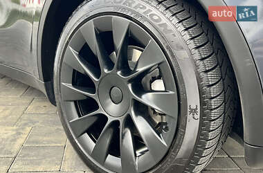 Позашляховик / Кросовер Tesla Model Y 2021 в 