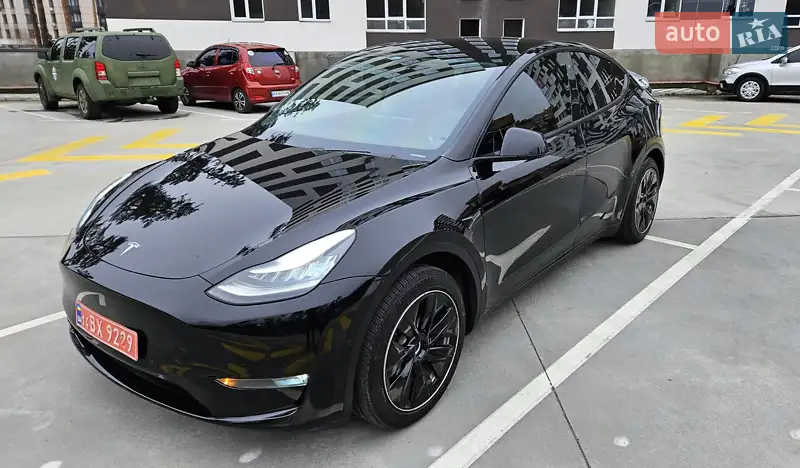 Tesla Model Y