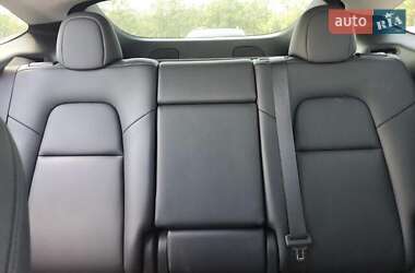 Внедорожник / Кроссовер Tesla Model Y 2023 в 