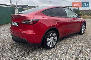 Внедорожник / Кроссовер Tesla Model Y 2023 в 