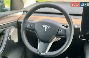 Внедорожник / Кроссовер Tesla Model Y 2023 в 