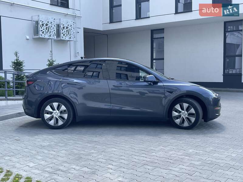 Позашляховик / Кросовер Tesla Model Y 2022 в Рівному