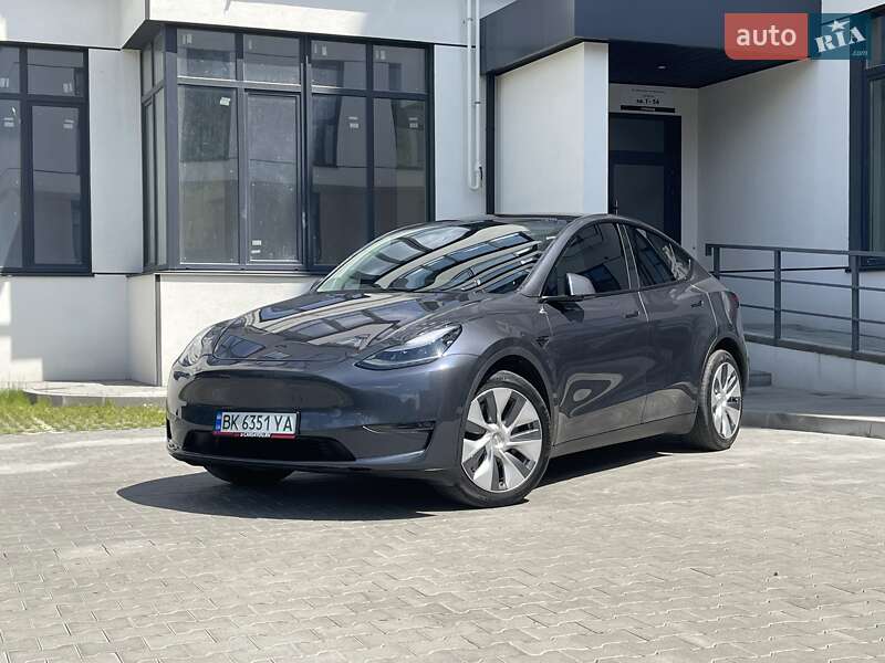 Позашляховик / Кросовер Tesla Model Y 2022 в Рівному