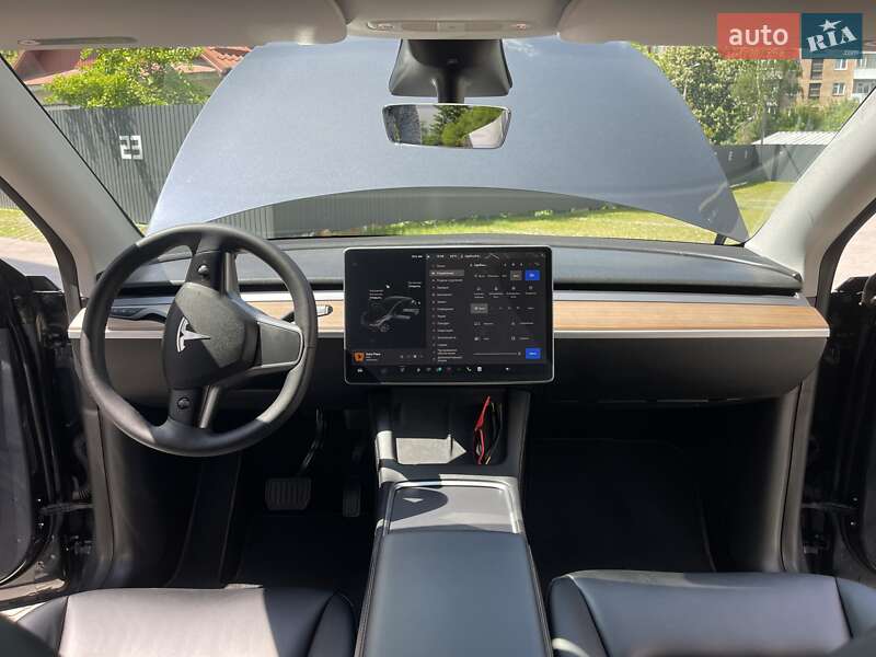 Позашляховик / Кросовер Tesla Model Y 2022 в Рівному
