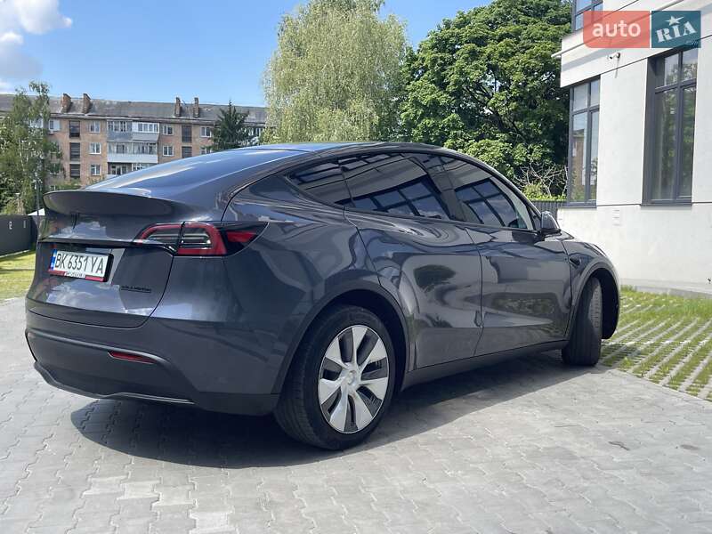 Позашляховик / Кросовер Tesla Model Y 2022 в Рівному