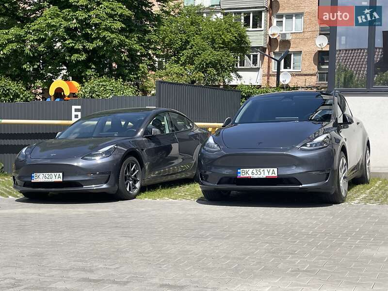 Позашляховик / Кросовер Tesla Model Y 2022 в Рівному