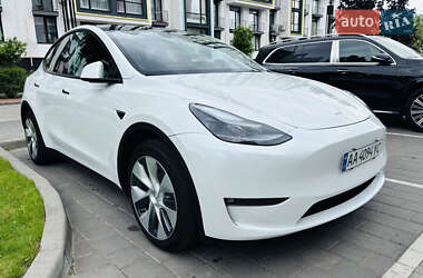 Внедорожник / Кроссовер Tesla Model Y 2023 в Киеве