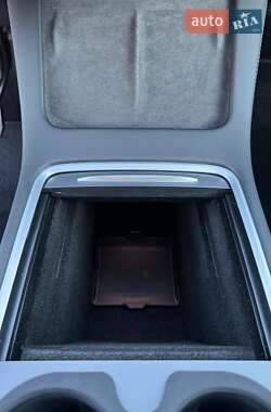 Внедорожник / Кроссовер Tesla Model Y 2022 в 