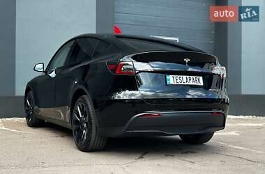 Позашляховик / Кросовер Tesla Model Y 2023 в 