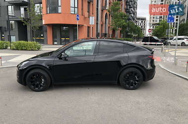 Позашляховик / Кросовер Tesla Model Y 2022 в 