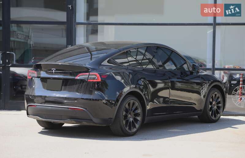 Позашляховик / Кросовер Tesla Model Y 2021 в Харкові