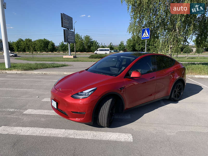 Внедорожник / Кроссовер Tesla Model Y 2021 в Запорожье