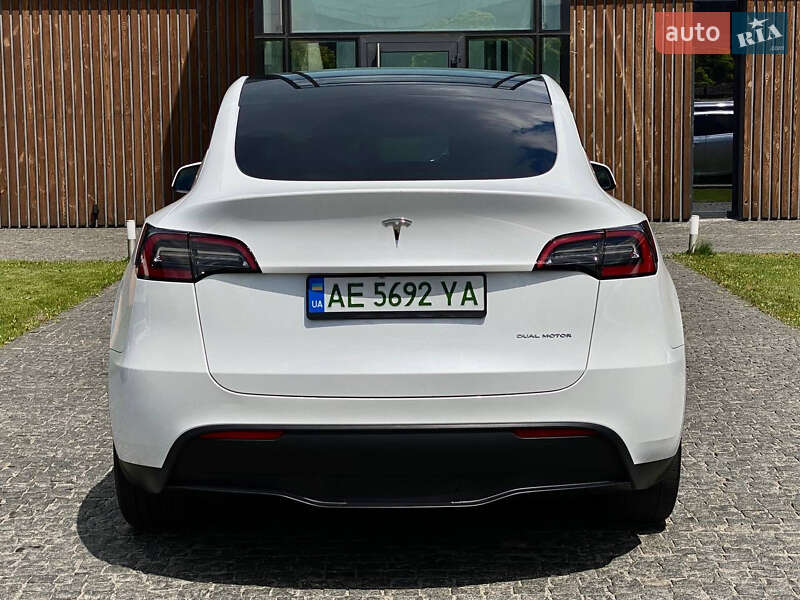 Внедорожник / Кроссовер Tesla Model Y 2023 в Днепре