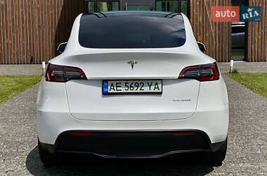 Внедорожник / Кроссовер Tesla Model Y 2023 в 