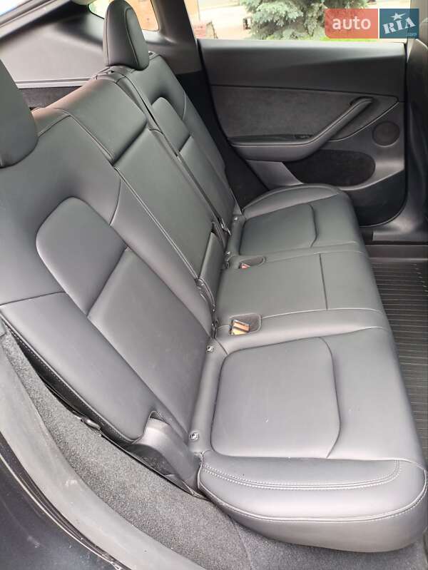 Внедорожник / Кроссовер Tesla Model Y 2024 в Виннице