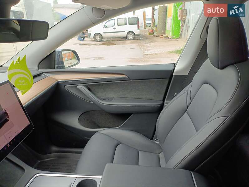 Внедорожник / Кроссовер Tesla Model Y 2024 в Виннице