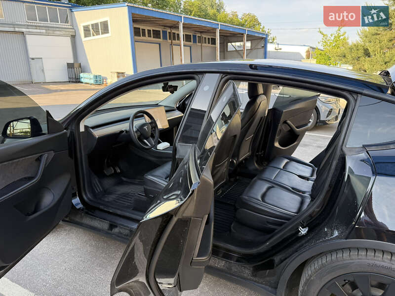 Внедорожник / Кроссовер Tesla Model Y 2021 в Харькове