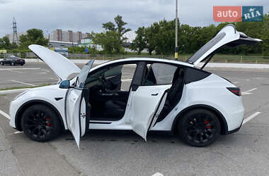Внедорожник / Кроссовер Tesla Model Y 2022 в 