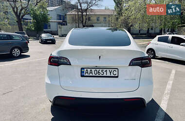 Позашляховик / Кросовер Tesla Model Y 2021 в 