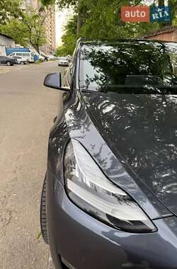 Позашляховик / Кросовер Tesla Model Y 2021 в 