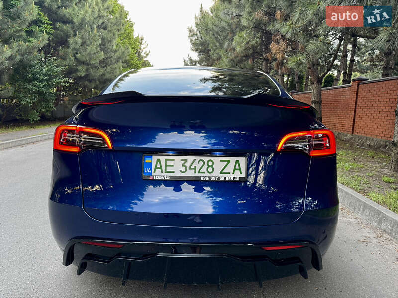Внедорожник / Кроссовер Tesla Model Y 2023 в Днепре