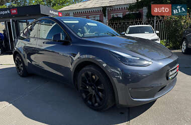 Внедорожник / Кроссовер Tesla Model Y 2023 в 