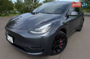 Внедорожник / Кроссовер Tesla Model Y 2021 в 